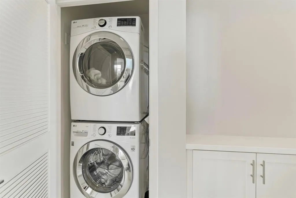 https://cdn.realtyfeed.com/cdn/127/306535410/988bf1e0796c36dfda02d01c2f065473.webp