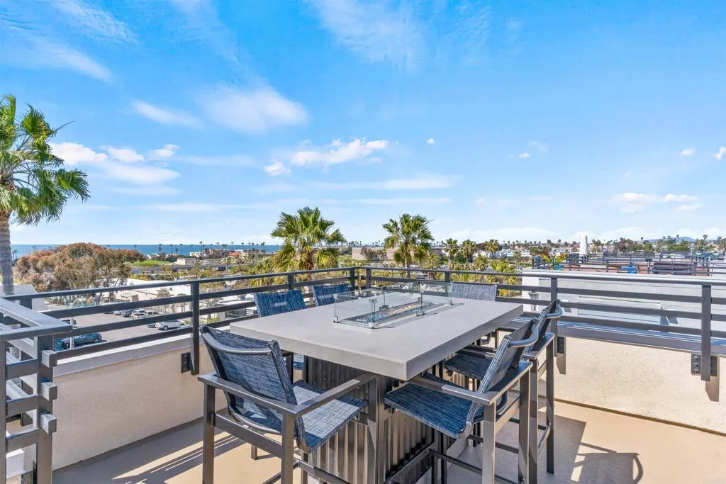 https://cdn.realtyfeed.com/cdn/127/306535410/dd6adde140d5d36095d1c788d831f9f4.webp