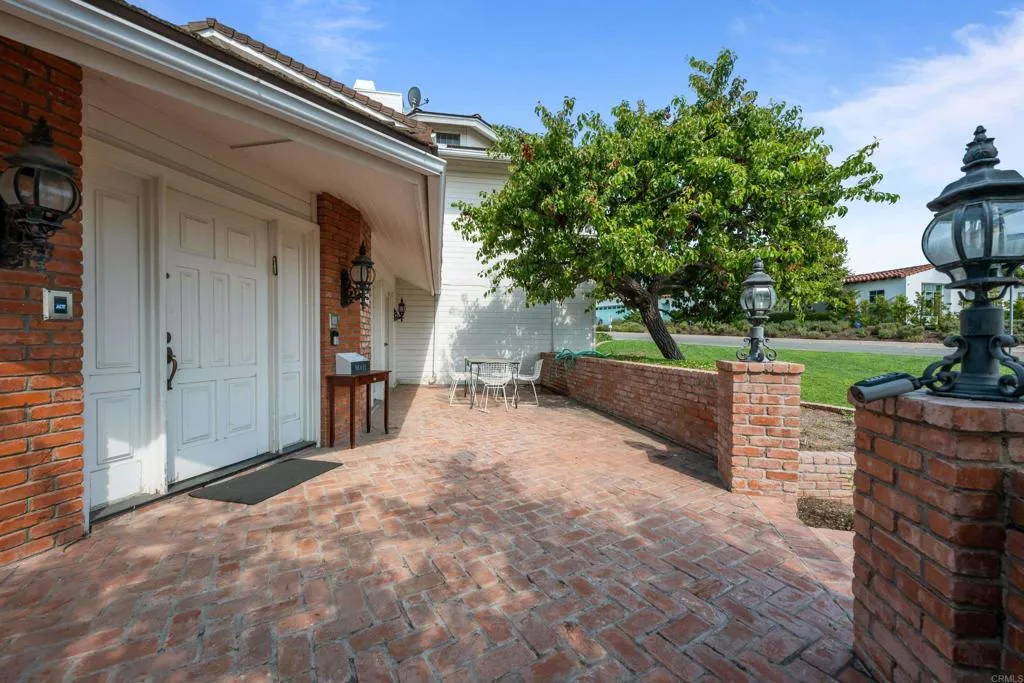 https://cdn.realtyfeed.com/cdn/127/306535456/2bf2b7f6ccd8ae631df07311b9eec39c.webp
