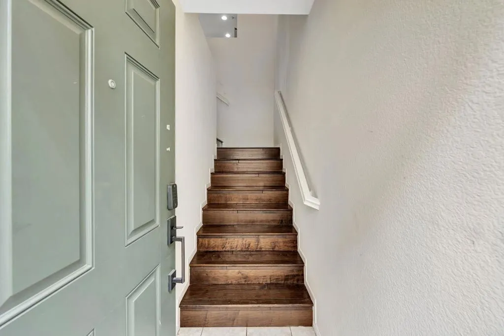 https://cdn.realtyfeed.com/cdn/127/306535522/cfa9441568b927342a668a9812d619ac.webp