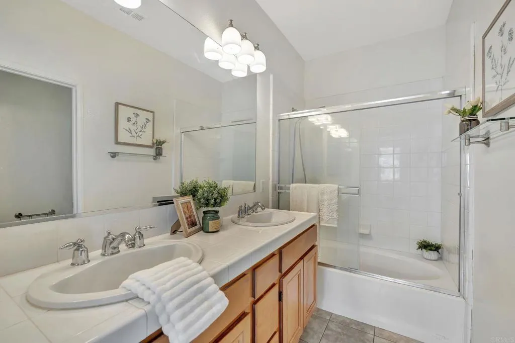 https://cdn.realtyfeed.com/cdn/127/306535522/d24e5c637b66fb065094c926e14016b7.webp