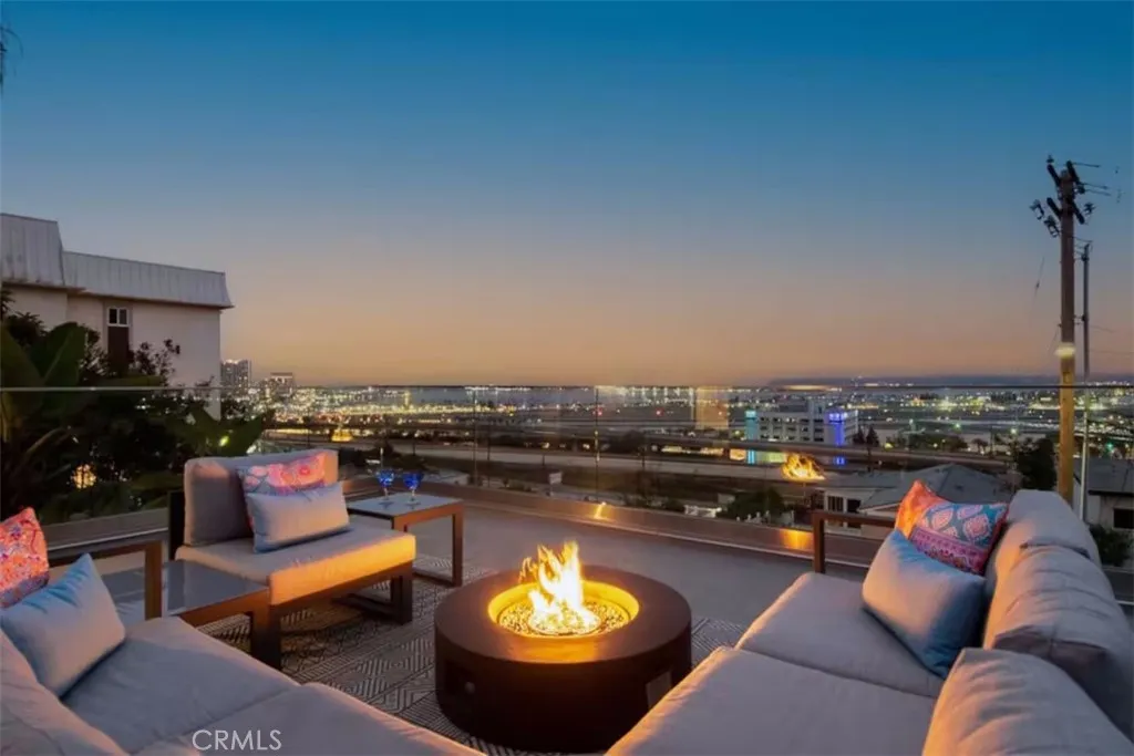 https://cdn.realtyfeed.com/cdn/127/306535531/2e198dcbb13127767b80fe4e08072632.webp
