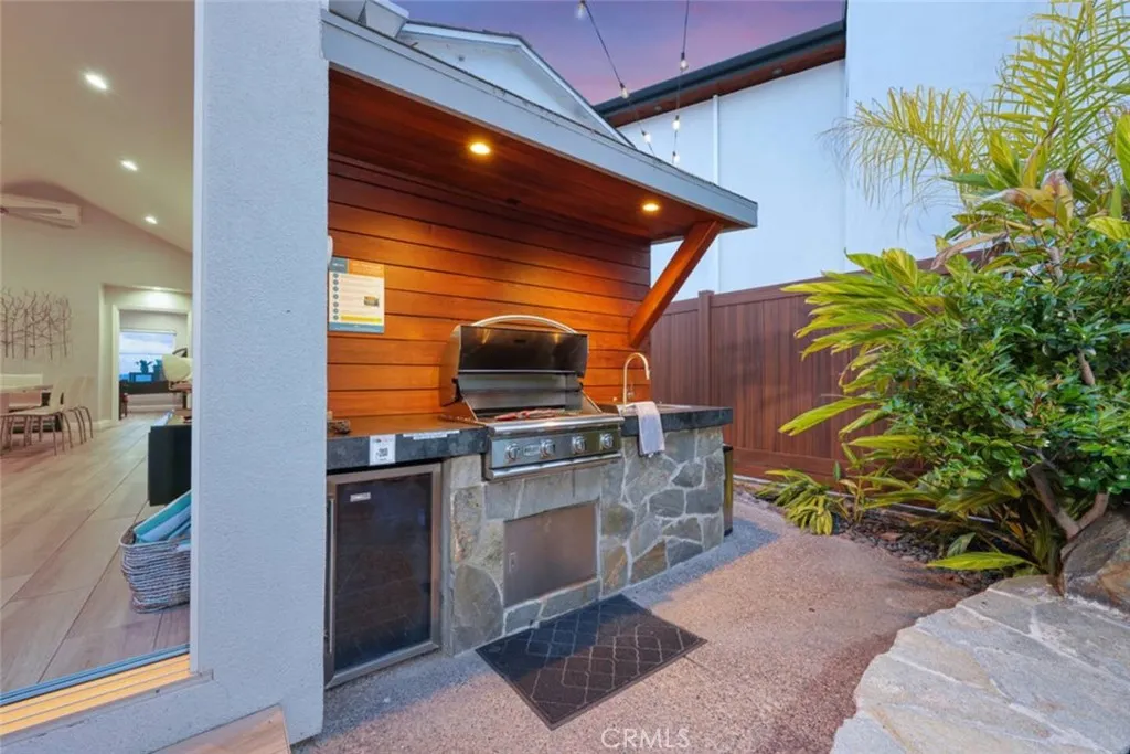 https://cdn.realtyfeed.com/cdn/127/306535531/64c80d8763890275f76f0b678d93b4bd.webp