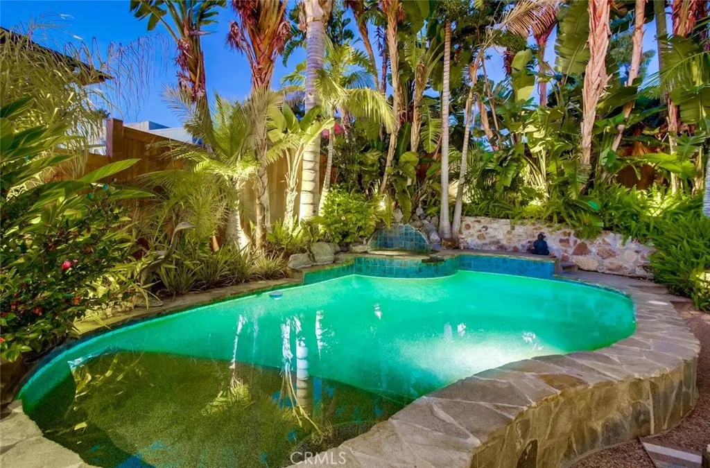 https://cdn.realtyfeed.com/cdn/127/306535531/fb095dfa500f43f07bb7ebcf4472e513.webp