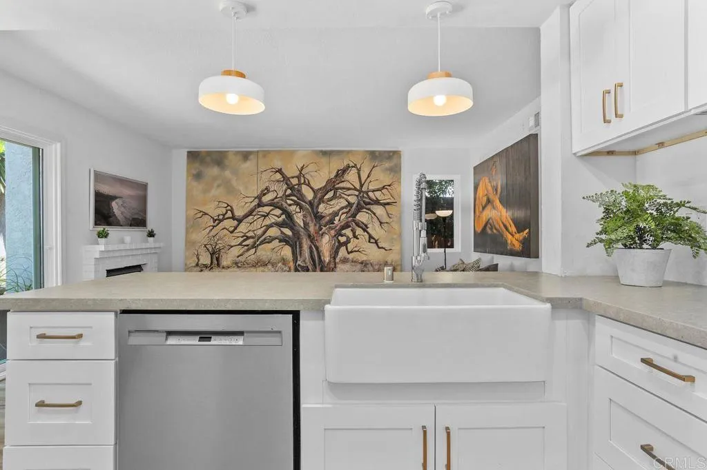 https://cdn.realtyfeed.com/cdn/127/306535538/1176481ac3ddff5fe6a9c495f9440323.webp