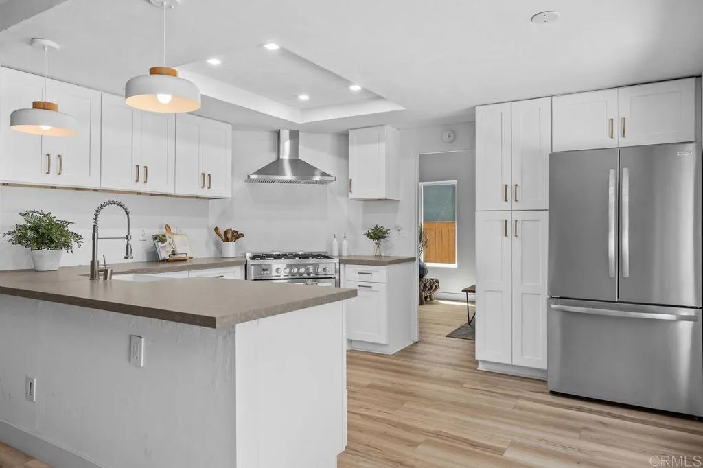 https://cdn.realtyfeed.com/cdn/127/306535538/3a54c94f7bd423dffee3c5bb79abf199.webp