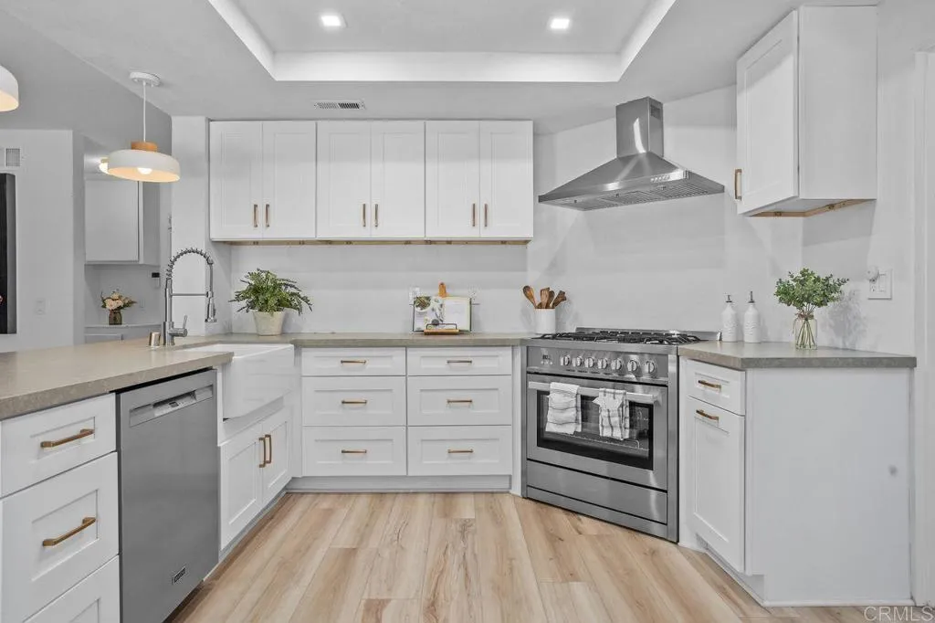 https://cdn.realtyfeed.com/cdn/127/306535538/49bddf967b7de57058fc2091e371a8fe.webp