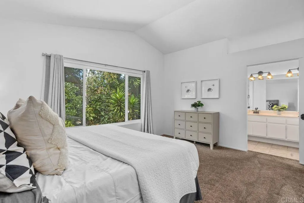 https://cdn.realtyfeed.com/cdn/127/306535538/7c7313a5d8b6bad041d8888d5d5cc946.webp