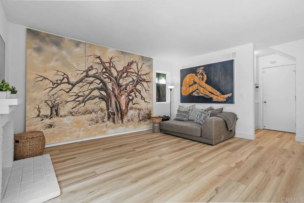 https://cdn.realtyfeed.com/cdn/127/306535538/94cd1e0e948a8a64908d18dd7d21fbfb.webp