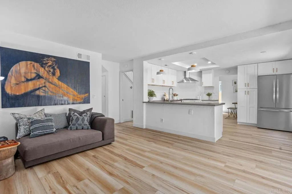 https://cdn.realtyfeed.com/cdn/127/306535538/f19d935ac3b3e335e98203a91c5a3ef6.webp