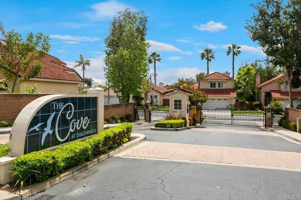 https://cdn.realtyfeed.com/cdn/127/306535538/f54fa13ec9d50a425a7166e652889fb5.webp