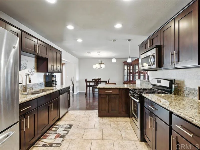 https://cdn.realtyfeed.com/cdn/127/306535574/ec2a609a10eba51ec17fb601656bc8a2.webp