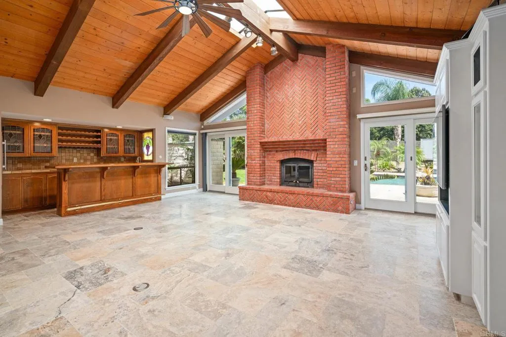 https://cdn.realtyfeed.com/cdn/127/306535659/5338ecbb660b04b311a1a1f82ccd4369.webp
