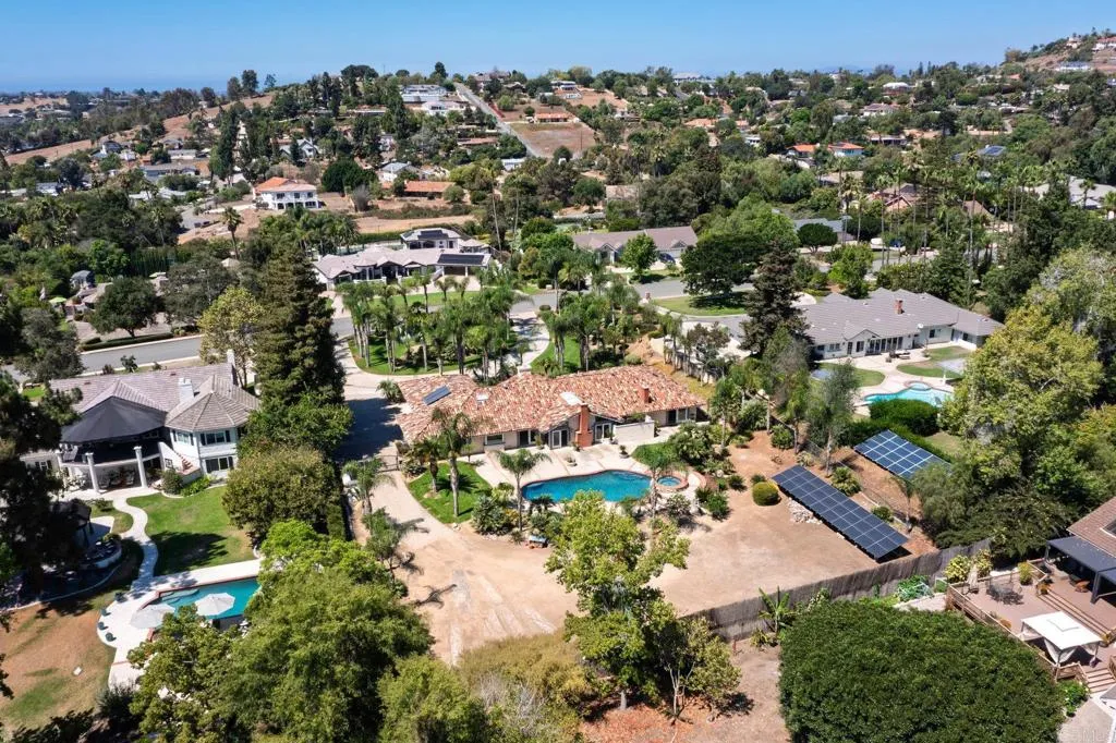 https://cdn.realtyfeed.com/cdn/127/306535659/54bb2787643894e3e362bbd6cc9aca40.webp