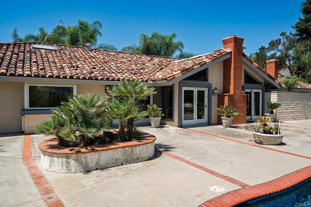 https://cdn.realtyfeed.com/cdn/127/306535659/903084565ffa3fd0c90ee84425277835.webp