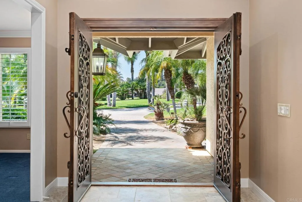 https://cdn.realtyfeed.com/cdn/127/306535659/94287e5da6bd6386684e86641b028eb5.webp