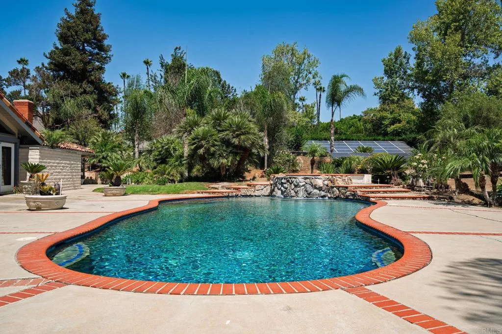 https://cdn.realtyfeed.com/cdn/127/306535659/a13ad7c4d360292ec72b81329048a163.webp