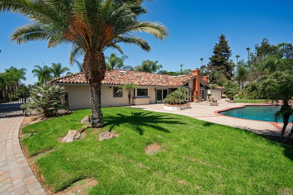 https://cdn.realtyfeed.com/cdn/127/306535659/cb3ede6230cf4a30c87427a96fc97600.webp