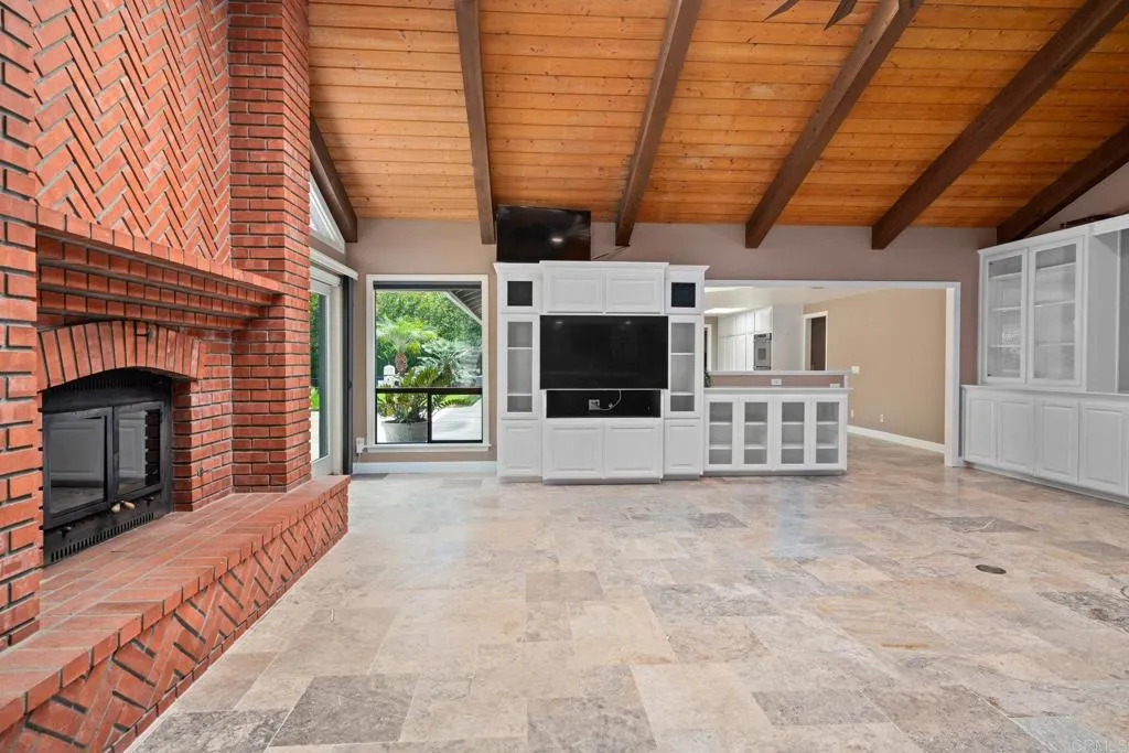 https://cdn.realtyfeed.com/cdn/127/306535659/e1255196bcd5739e2550f6a4b9cca718.webp