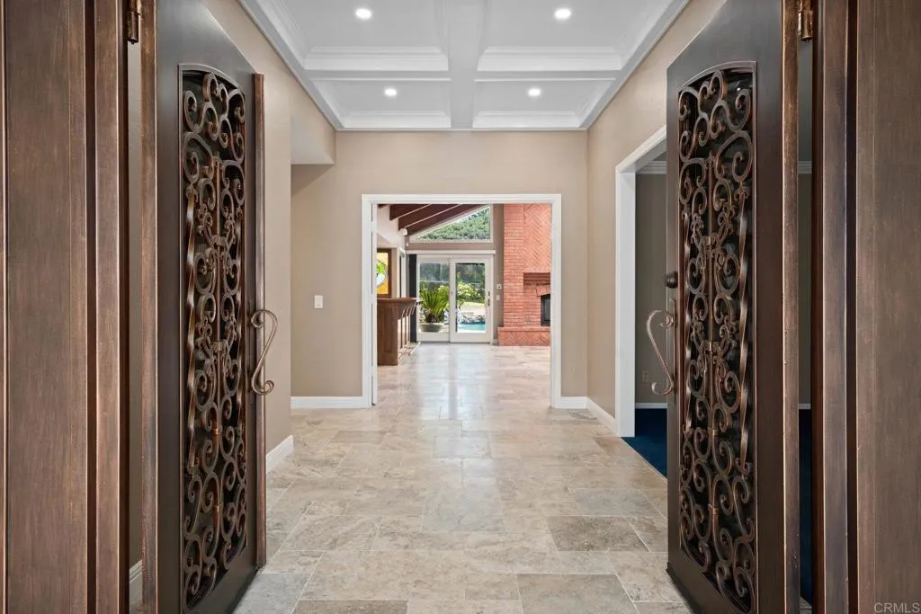 https://cdn.realtyfeed.com/cdn/127/306535659/ead3e85d853790baf0bd78fbc79f0a98.webp