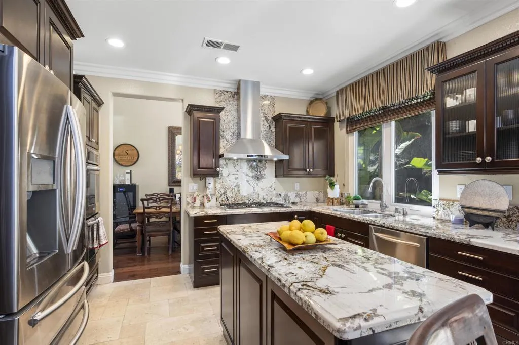 https://cdn.realtyfeed.com/cdn/127/306535662/3dee215b7c7f753038dddc1c91715ab4.webp