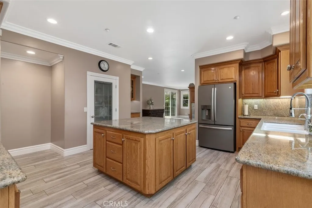 https://cdn.realtyfeed.com/cdn/127/306535669/e2c8aa2a4f307817194d750a02b735b0.webp