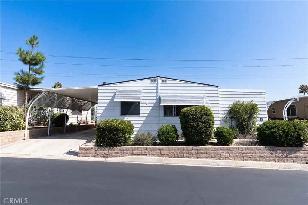 https://cdn.realtyfeed.com/cdn/127/306535733/0e3e5f9696bb07614d59b52da4ac19bc.webp