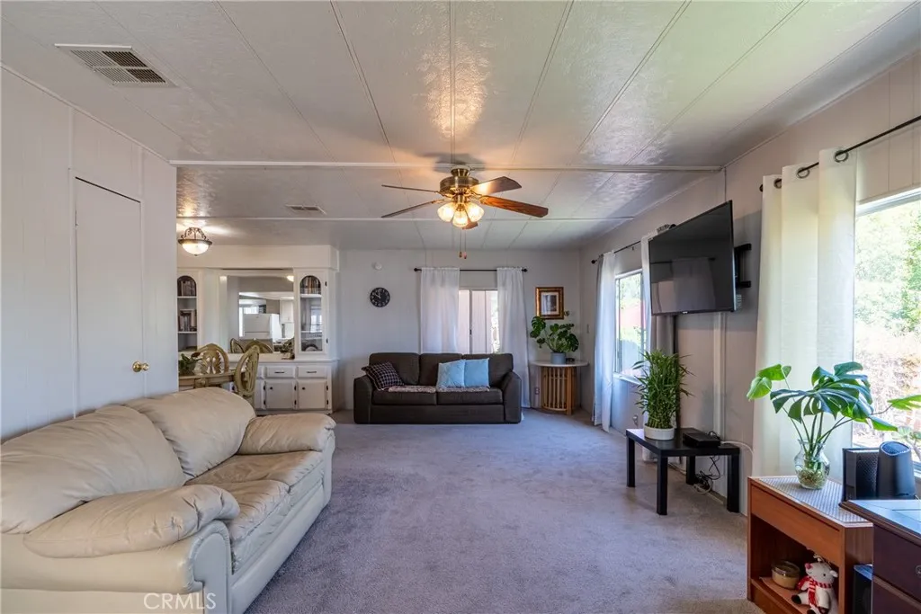 https://cdn.realtyfeed.com/cdn/127/306535733/2e8c3d3b1c2cdeaa1cfcc3cdf8198abd.webp
