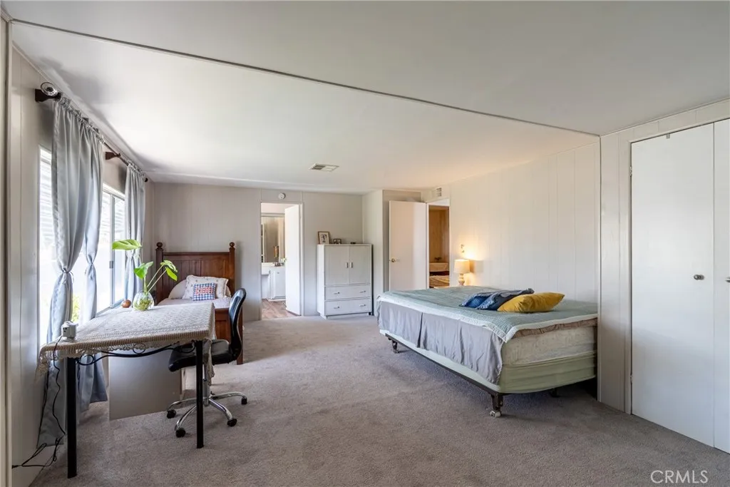 https://cdn.realtyfeed.com/cdn/127/306535733/37c73e6523917dabdbcc703ad141e7c9.webp
