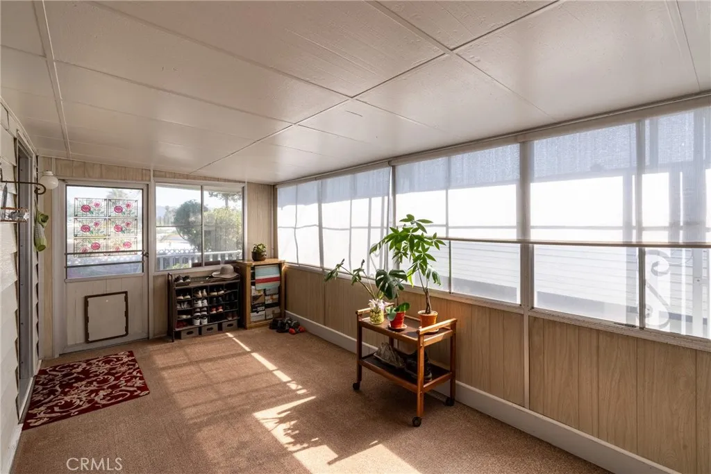 https://cdn.realtyfeed.com/cdn/127/306535733/612fe332fadd4c948d12a70db11e4f9c.webp