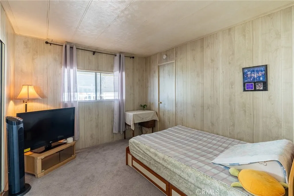 https://cdn.realtyfeed.com/cdn/127/306535733/db9ebc8405dbef6045ca5436f79c1226.webp