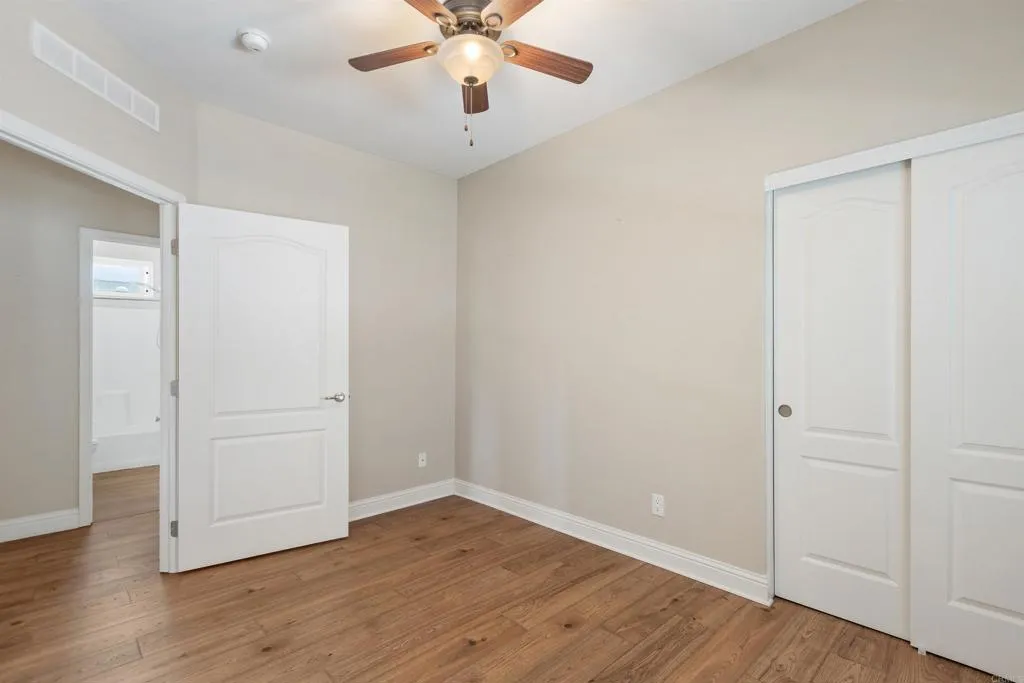 https://cdn.realtyfeed.com/cdn/127/306535761/6d98c4735da45310499bb4b7be787a5b.webp