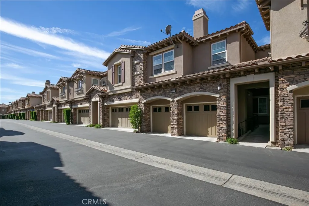 Chatsworth, CA 91311