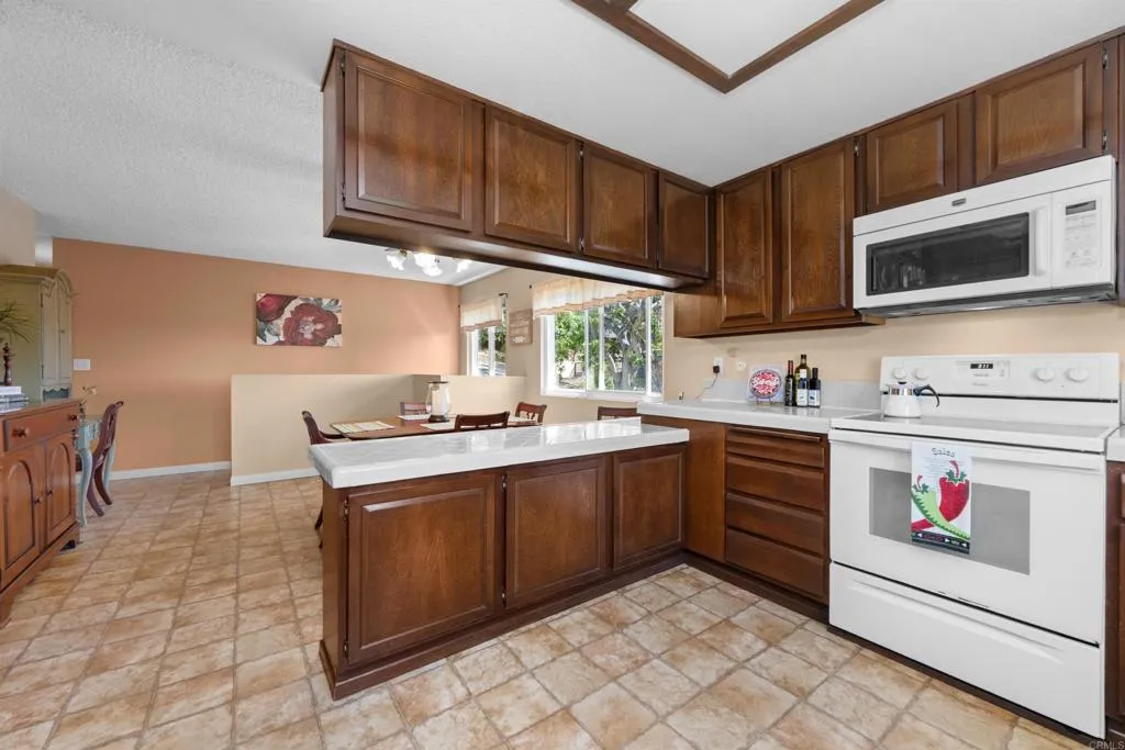 https://cdn.realtyfeed.com/cdn/127/306535828/8225c07c923f8d87342bd158afb0df30.webp