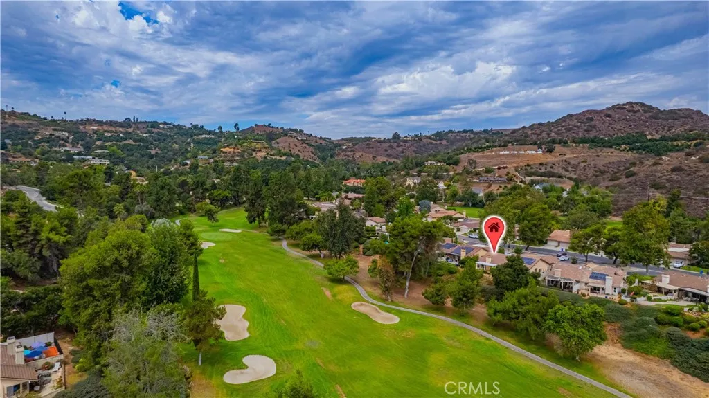 https://cdn.realtyfeed.com/cdn/127/306535837/32b43e0a6c94c4f94a866123b025bc5b.webp
