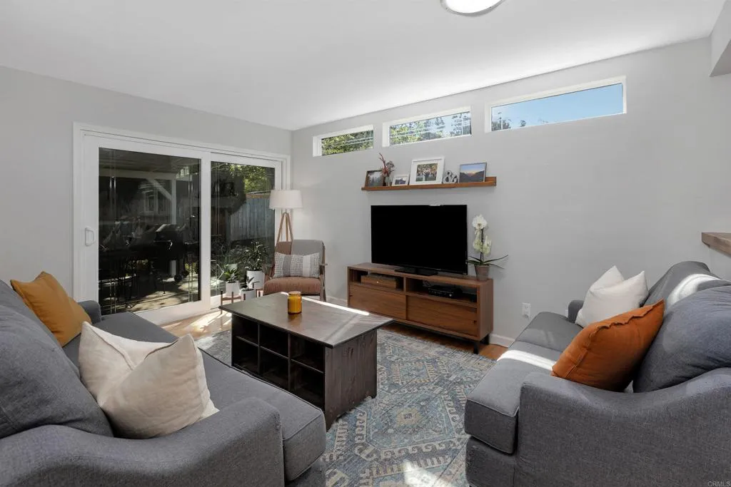 https://cdn.realtyfeed.com/cdn/127/306535841/7c16bbc41d1ff5d97fd406caf14a9d2a.webp