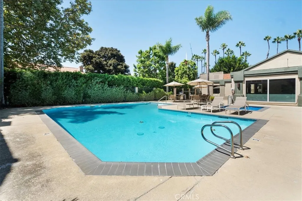 https://cdn.realtyfeed.com/cdn/127/306535844/68e1eadc77b6f6107b5485b184e5f076.webp