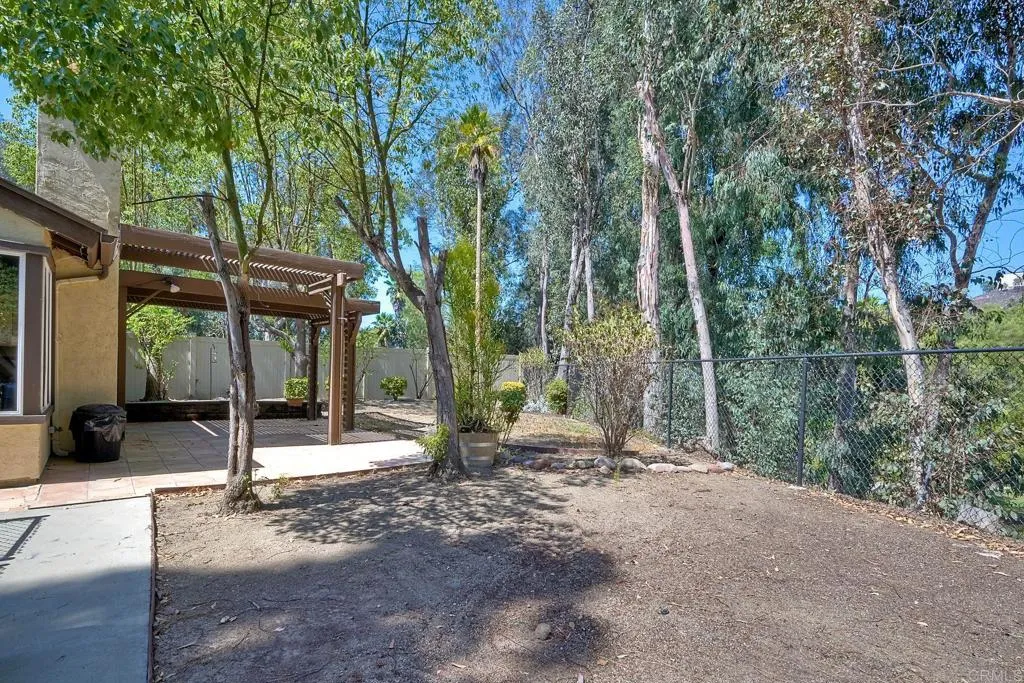 https://cdn.realtyfeed.com/cdn/127/306535902/5f07e9c41c2914befd510d14a6316e25.webp