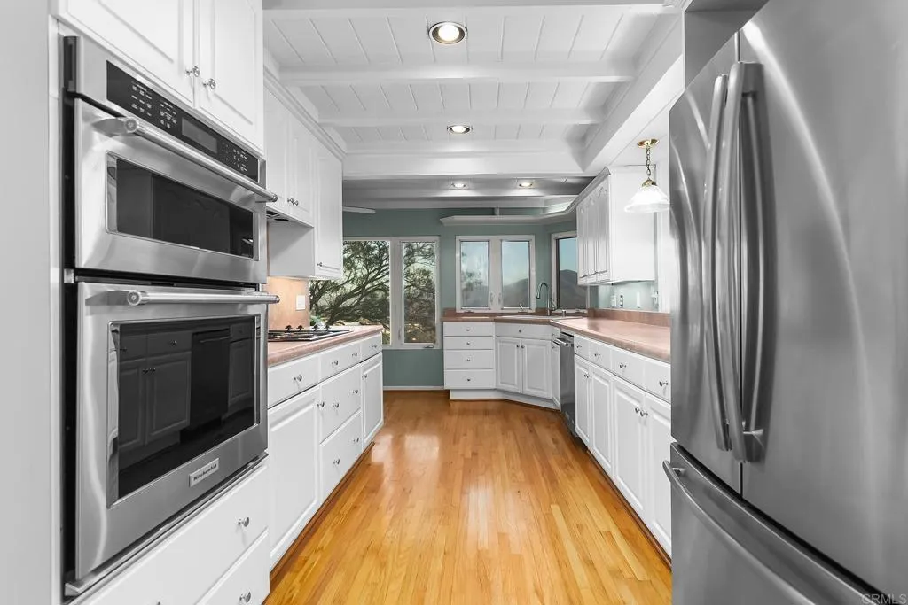https://cdn.realtyfeed.com/cdn/127/306535903/1d2547d3bacdcf9dda92b8e8a706f1b7.webp