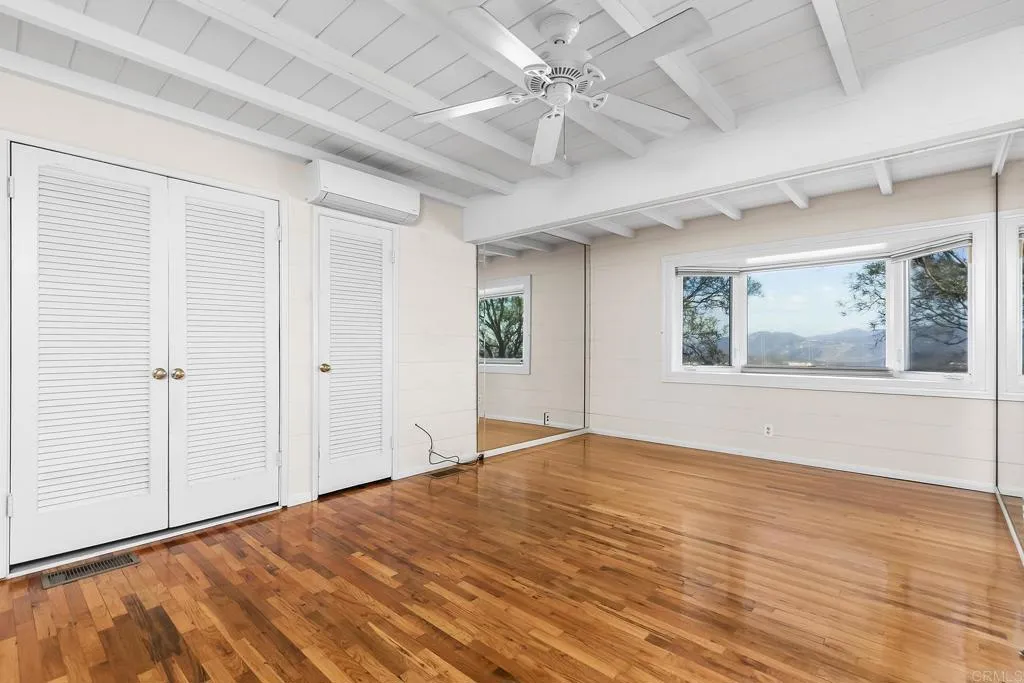 https://cdn.realtyfeed.com/cdn/127/306535903/745d160126a4c532a93edf77f67da223.webp