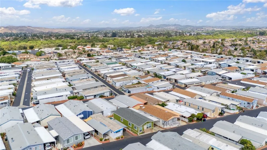 https://cdn.realtyfeed.com/cdn/127/306535923/237e821c86fdf20e5bbdf8a032809e36.webp
