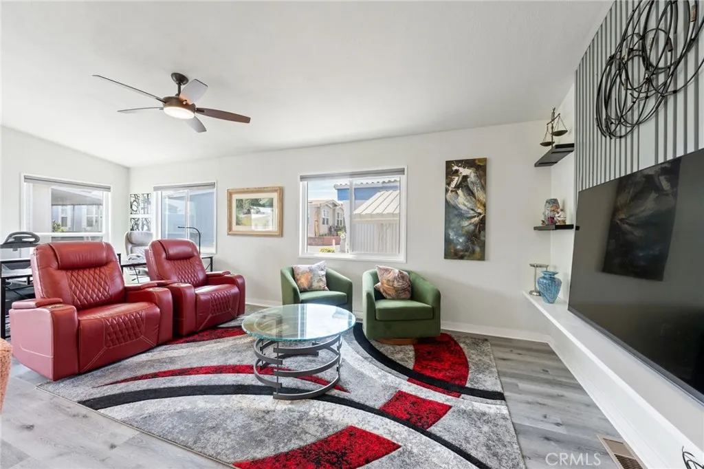 https://cdn.realtyfeed.com/cdn/127/306535923/38f4c369894bfc2e0e54fcd57292cef8.webp