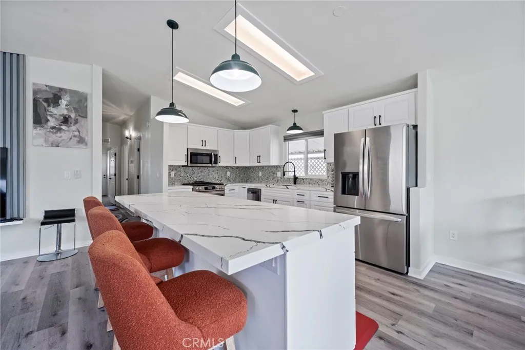 https://cdn.realtyfeed.com/cdn/127/306535923/67b9131b51c9031e44d919d94373d93c.webp