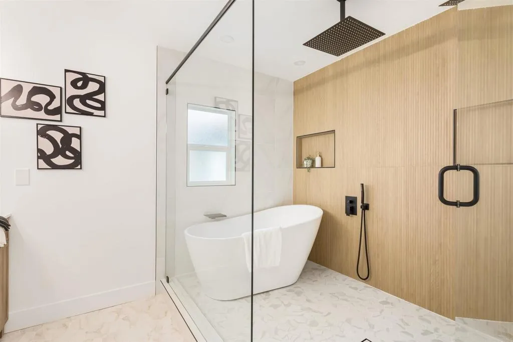 https://cdn.realtyfeed.com/cdn/127/306535960/37b4fe17ce1640b7c18e918d3f61c84d.webp