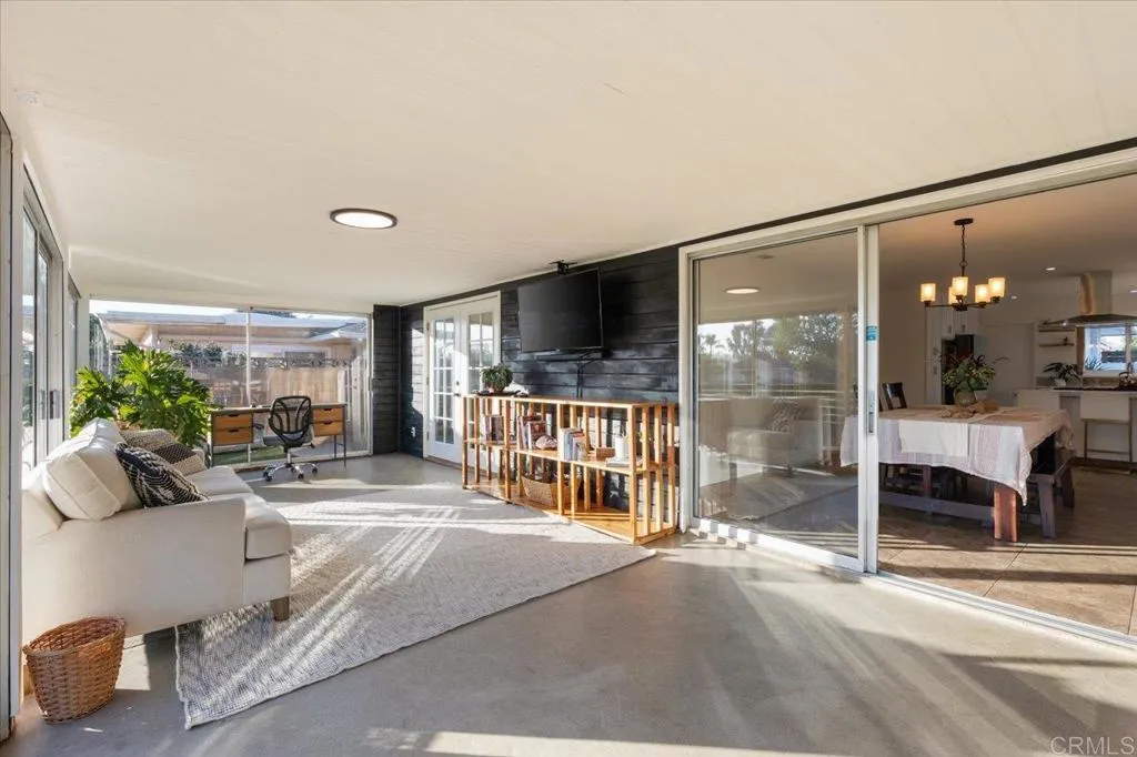 https://cdn.realtyfeed.com/cdn/127/306535986/001c1015b93e3d110a1ffd73ce199686.webp