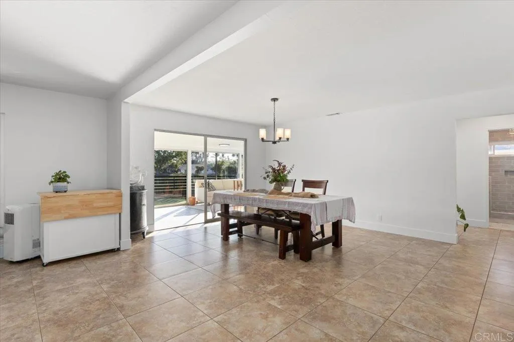 https://cdn.realtyfeed.com/cdn/127/306535986/06d1a563a20a2963fccbe6699c4d82db.webp