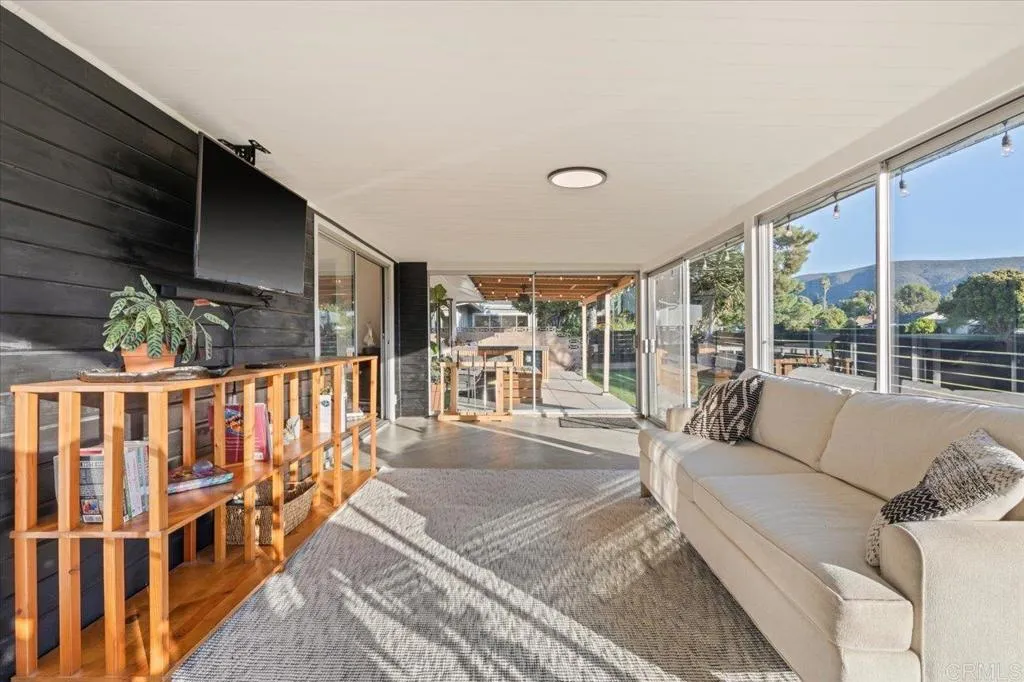 https://cdn.realtyfeed.com/cdn/127/306535986/0b760a93396c9e1f70bda6b324c34215.webp