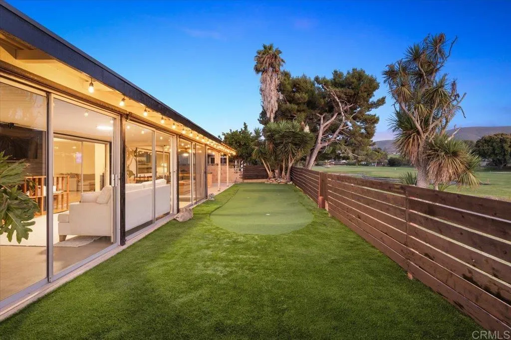 https://cdn.realtyfeed.com/cdn/127/306535986/8d51d1aa1c74231bd74e96197f721ca8.webp