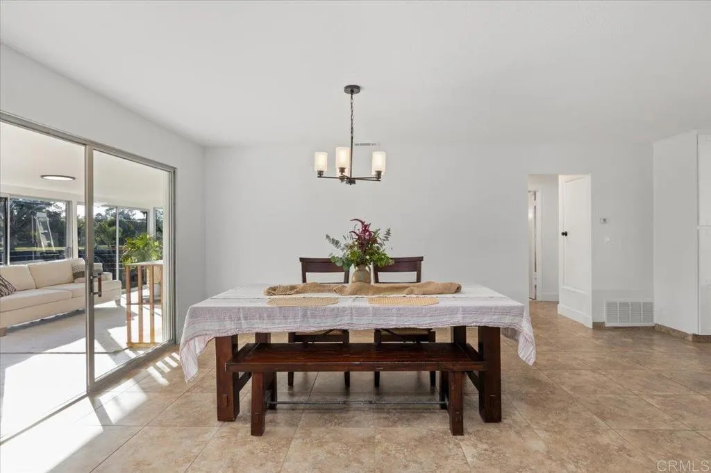 https://cdn.realtyfeed.com/cdn/127/306535986/9776ffab563bc6f4f42c7fda670f65b3.webp