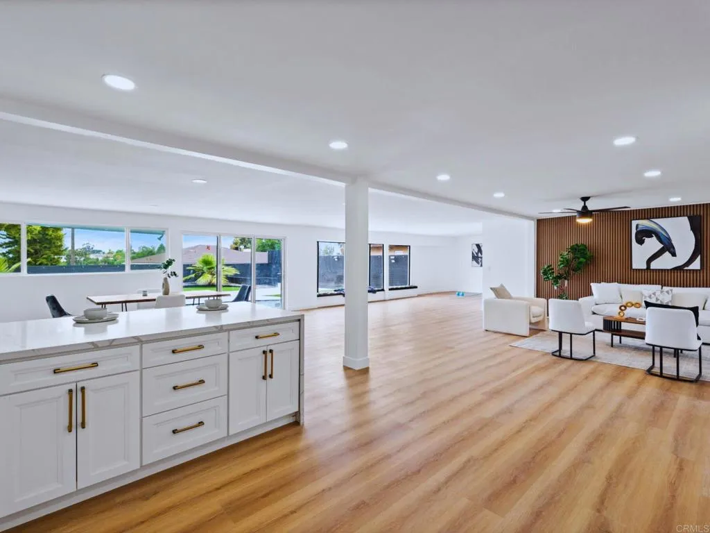 https://cdn.realtyfeed.com/cdn/127/306535987/76f9ffb11a1a631d13a540c069b641b5.webp